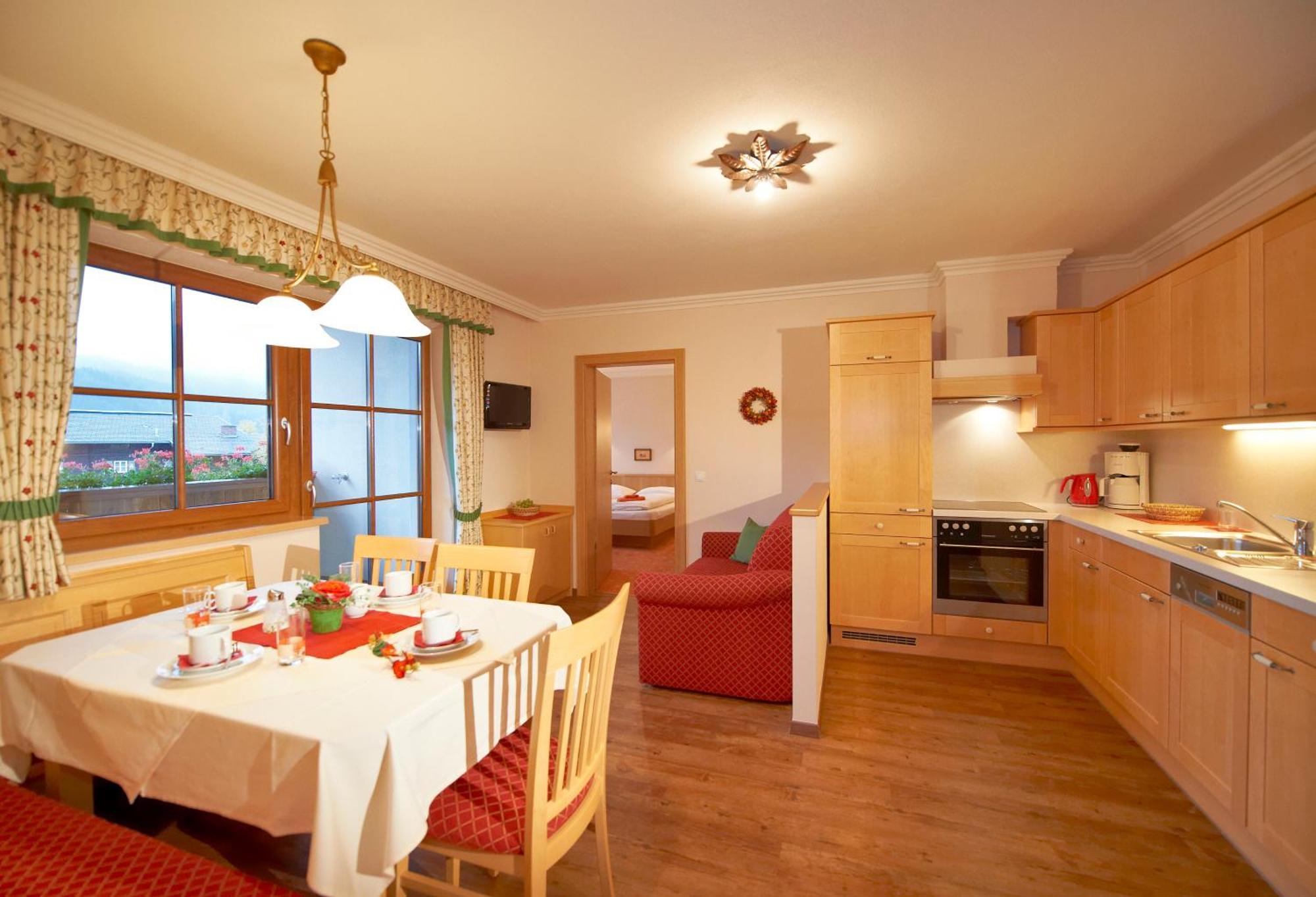 Hotel Garni Ransburgerhof Flachau Exterior photo